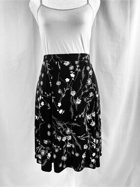 Gilli Black and White Floral A-Line Knee-Length Skirt Sz Large